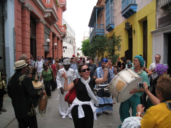 Kuba da sokak danscılarıyla