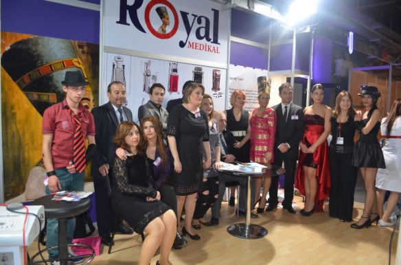 Tüm aile, ekip, öğrenciler Lütfi Kırdar'da