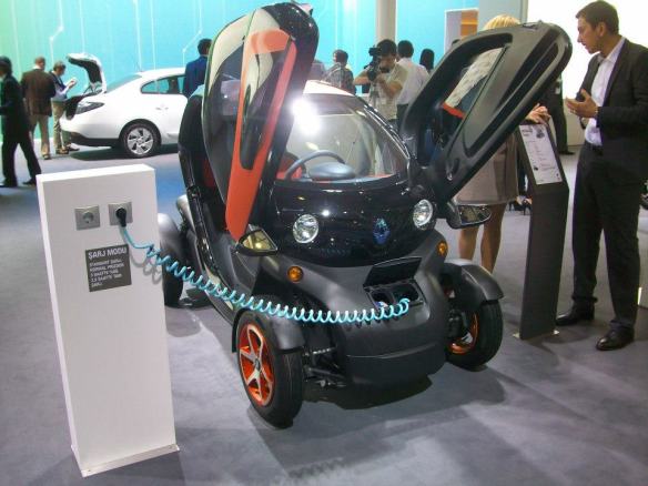 384193_527366160624302_1603898911_n