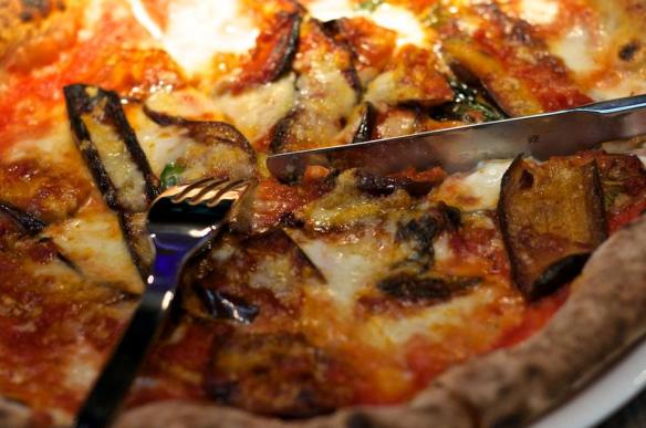 431661_444067438963355_1883187285_n