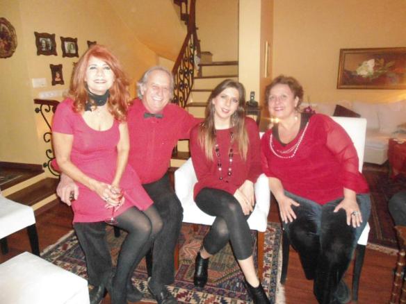 525512_10151445328983482_723768746_n (1)