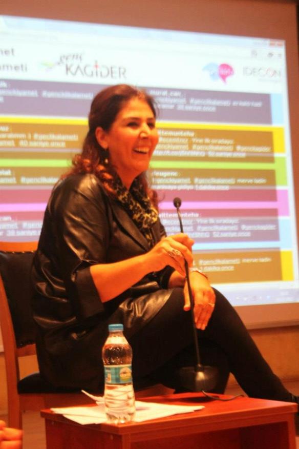 270263_323553541084196_227808184_n