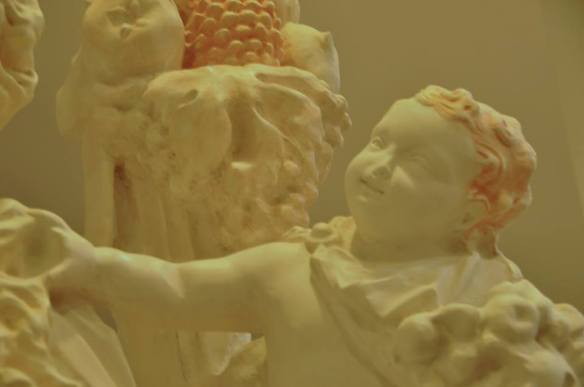 294164_652306058116948_1846110909_n