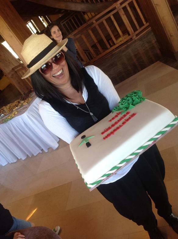 941815_529974283729896_707003709_n