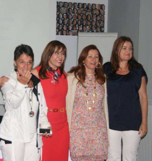 421944_10151664019564931_2453165_n