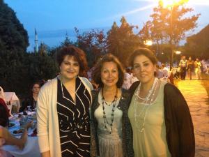 944891_10151625037459781_1845027296_n