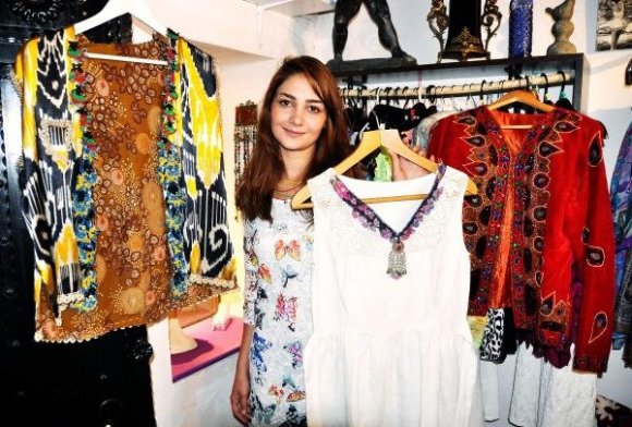 tasarimci-deniz-alp-eskileri-yenilerle-harmanladi-DHA-caea37ba57eafcc7bd318db148662ad7-3-t